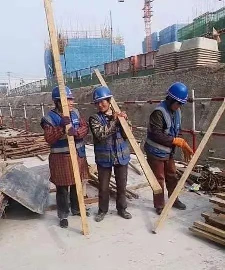 1559728911877153.jpg 1559728911877153.jpg