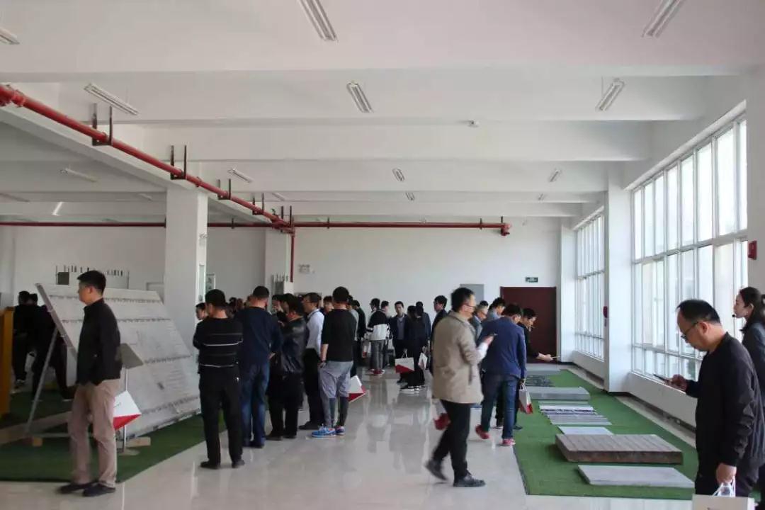 1560128795191978.jpg 1560128795191978.jpg