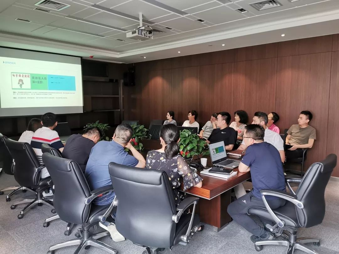 1562892587493997.jpg 1562892587493997.jpg