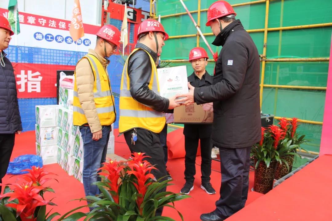 1575343140676224.jpg 1575343140676224.jpg